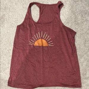 Sunrise Graphic Tank Top - Maroon